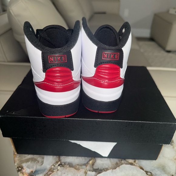 Jordan retro 2s - Picture 3 of 7